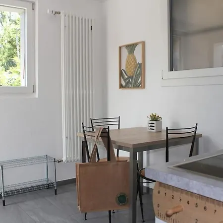 Apartamento For Max 3 Guests Ideal For Water Sports & Swiss Alps *